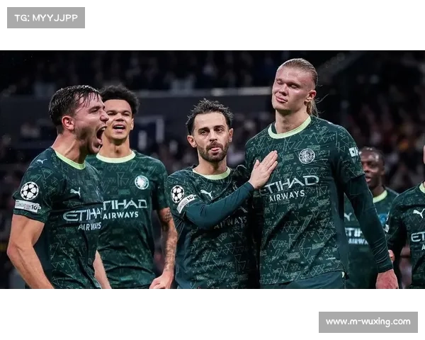 吕迪格禁区内抱摔送点，裁判判罚引发争议